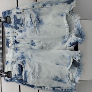 NWT, Size 27, Distressed Jean shorts